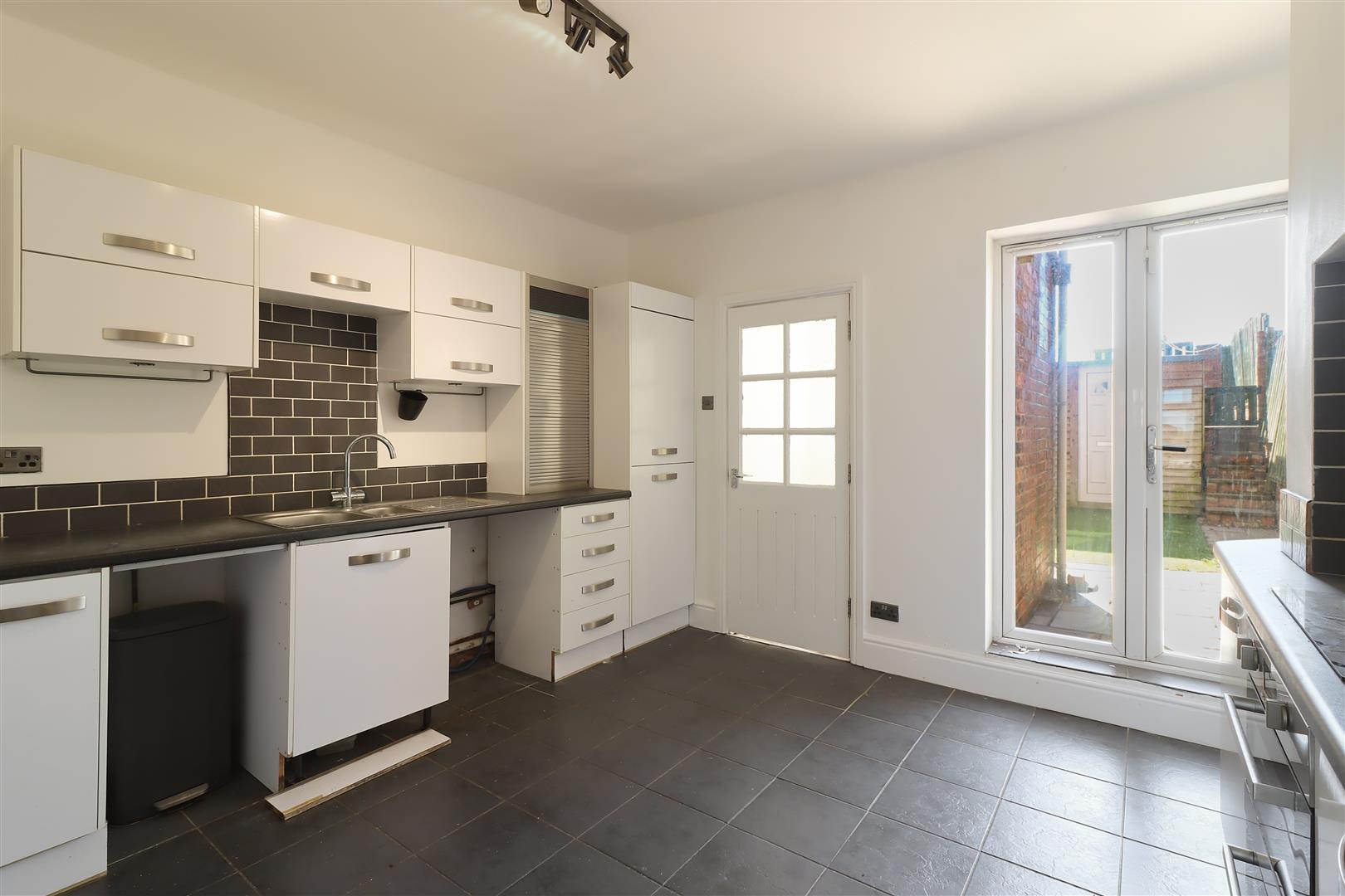 3 bed property in Knighton Street, Chesterfield